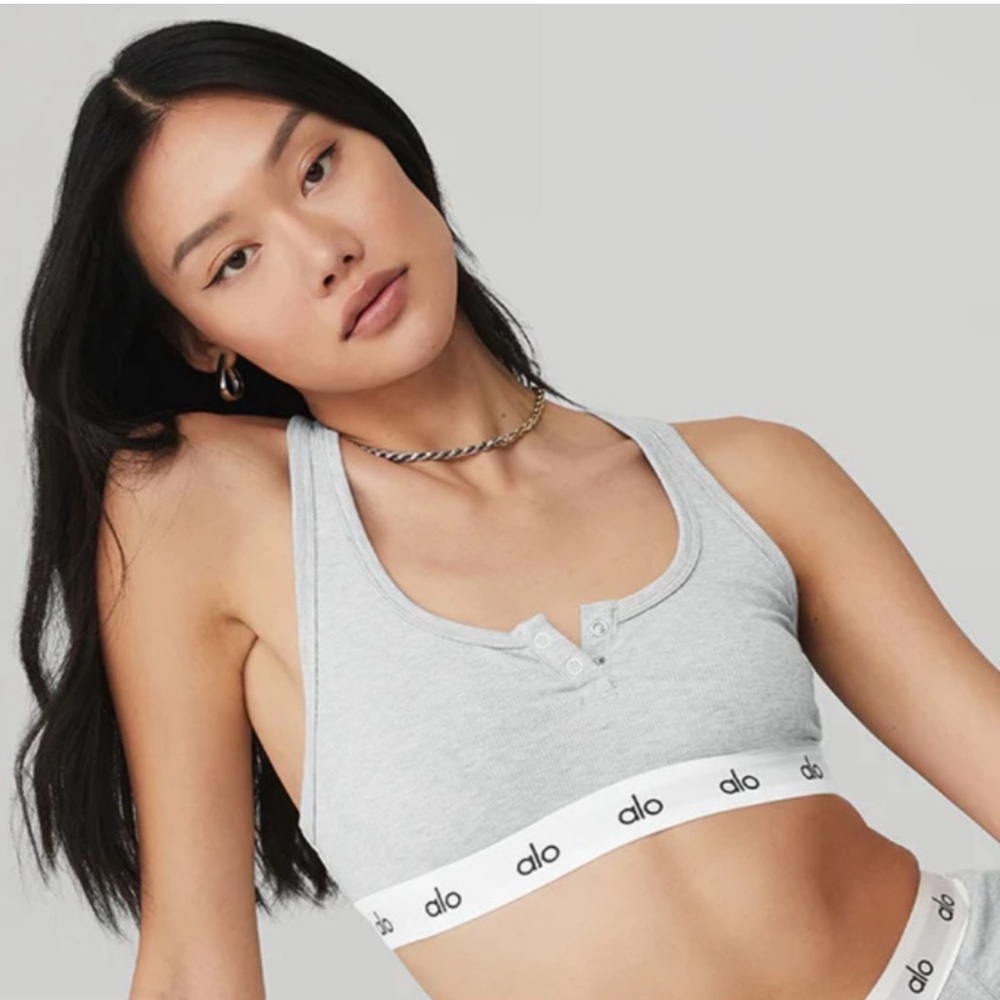 ALO Yoga Icon Ribbed Henley Bra